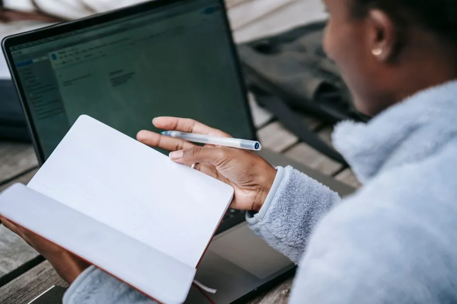 How to Keep a Source Log for Personal Research